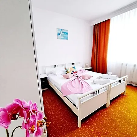 Complex Arges - Garden & Retreat エフォリエ・ノルド