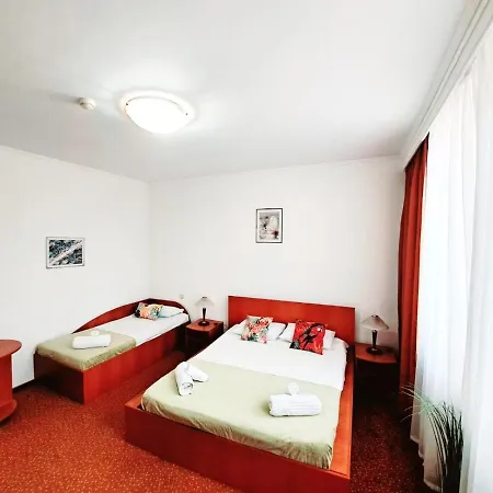 Complex Arges - Garden & Retreat エフォリエ・ノルド