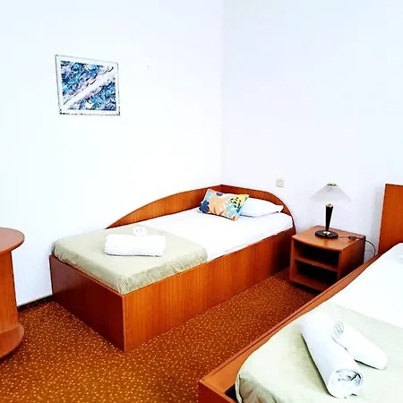 Hotel Complex Arges - Garden & Retreat