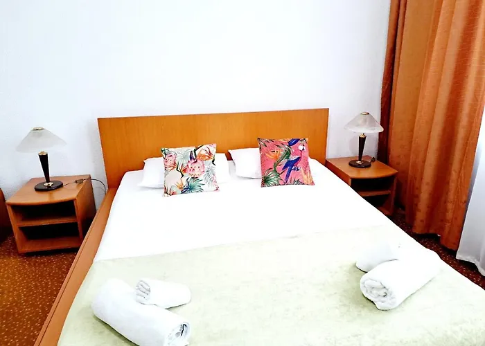 Complex Arges - Garden & Retreat Szálloda 2*