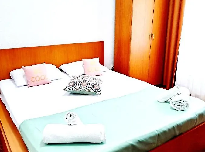 Complex Arges - Garden & Retreat Szálloda 2*